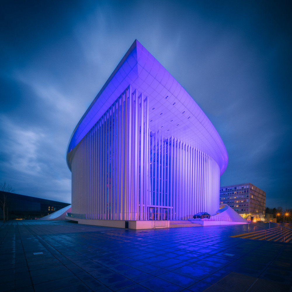 f43dba58-f573-483a-8e5a-13c585fba0cf