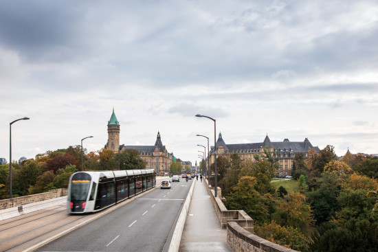 Plateau Bourbon & Tram (free public transport) © Photo Dudau / LCTO